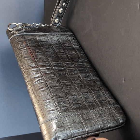 Sac O Grande Green Faux leather Womans Wristlet Clutch. - Picture 2 of 10